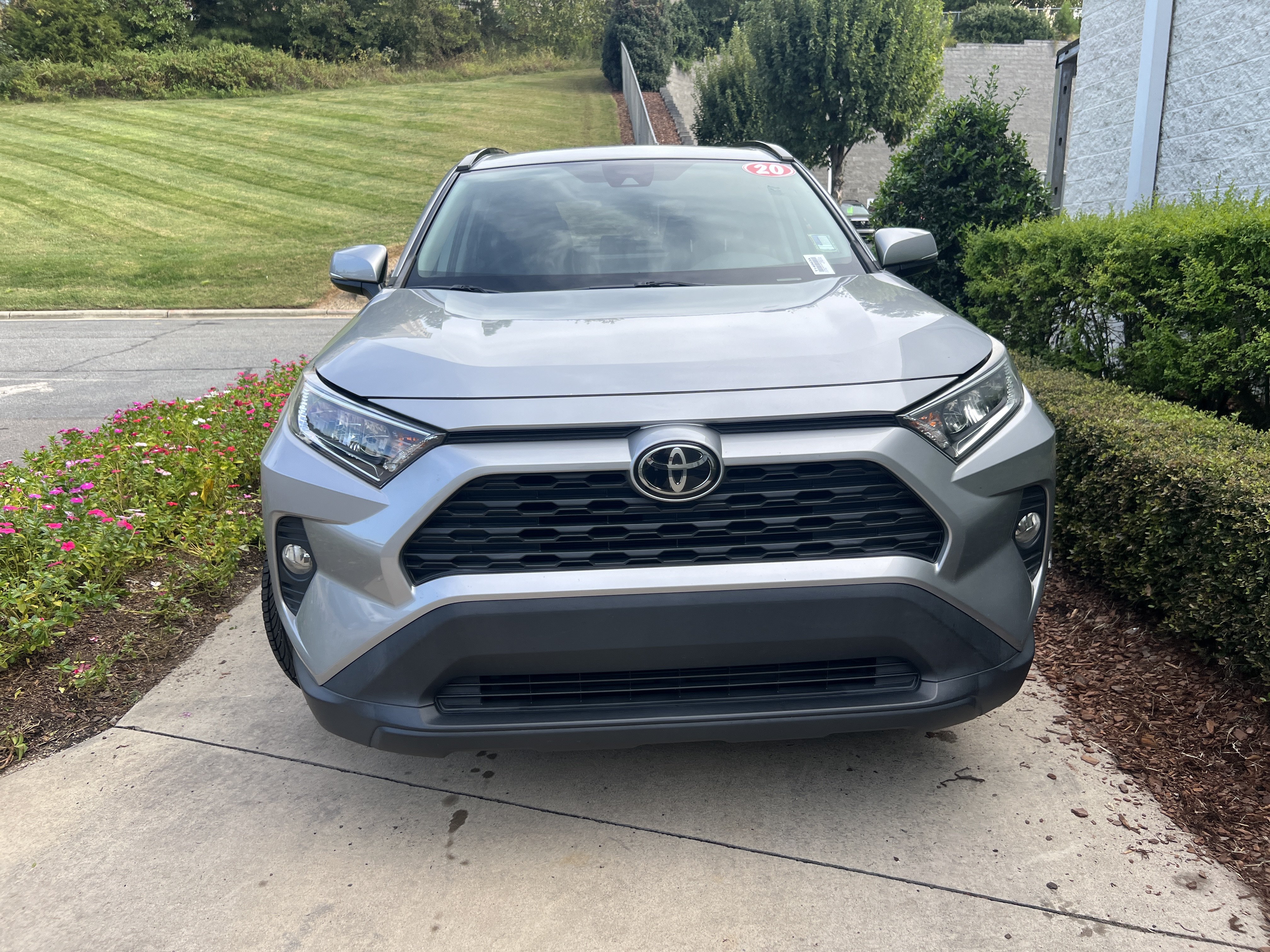 Used 2020 Toyota RAV4 XLE SUV