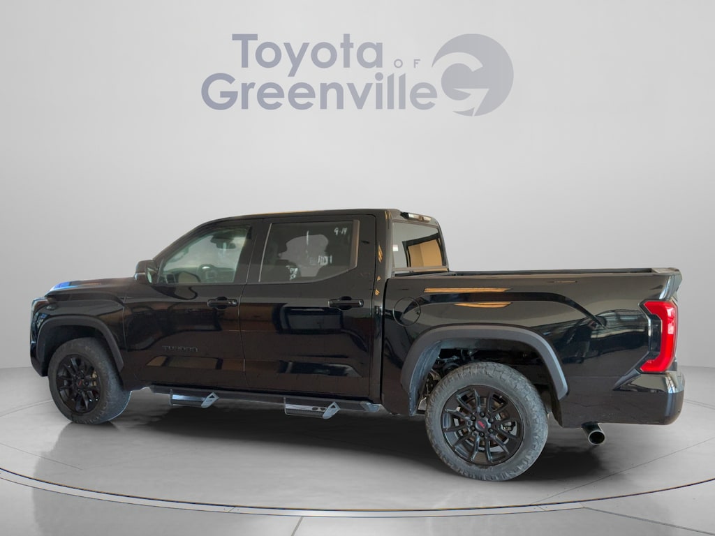 Used 2023 Toyota Tundra 4WD SR5 SR5 CrewMax 5.5 Bed