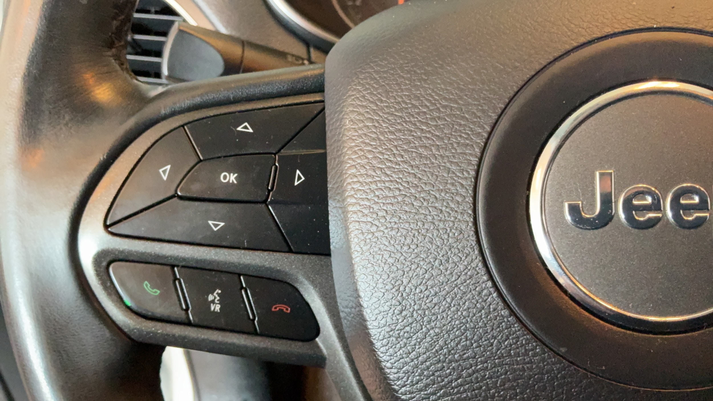 2019 Jeep Cherokee Trailhawk - Photo 18