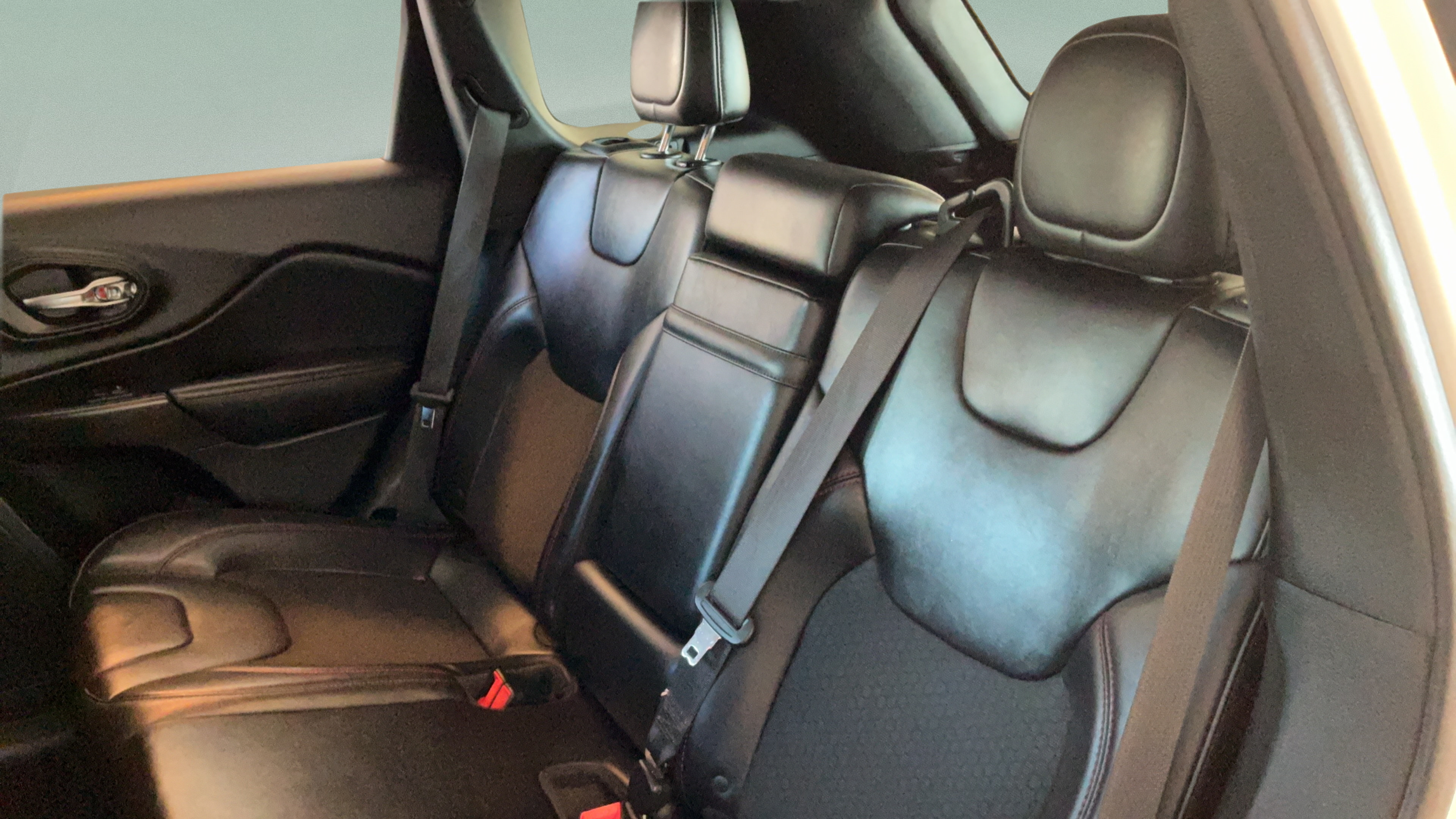 2019 Jeep Cherokee Trailhawk - Photo 28