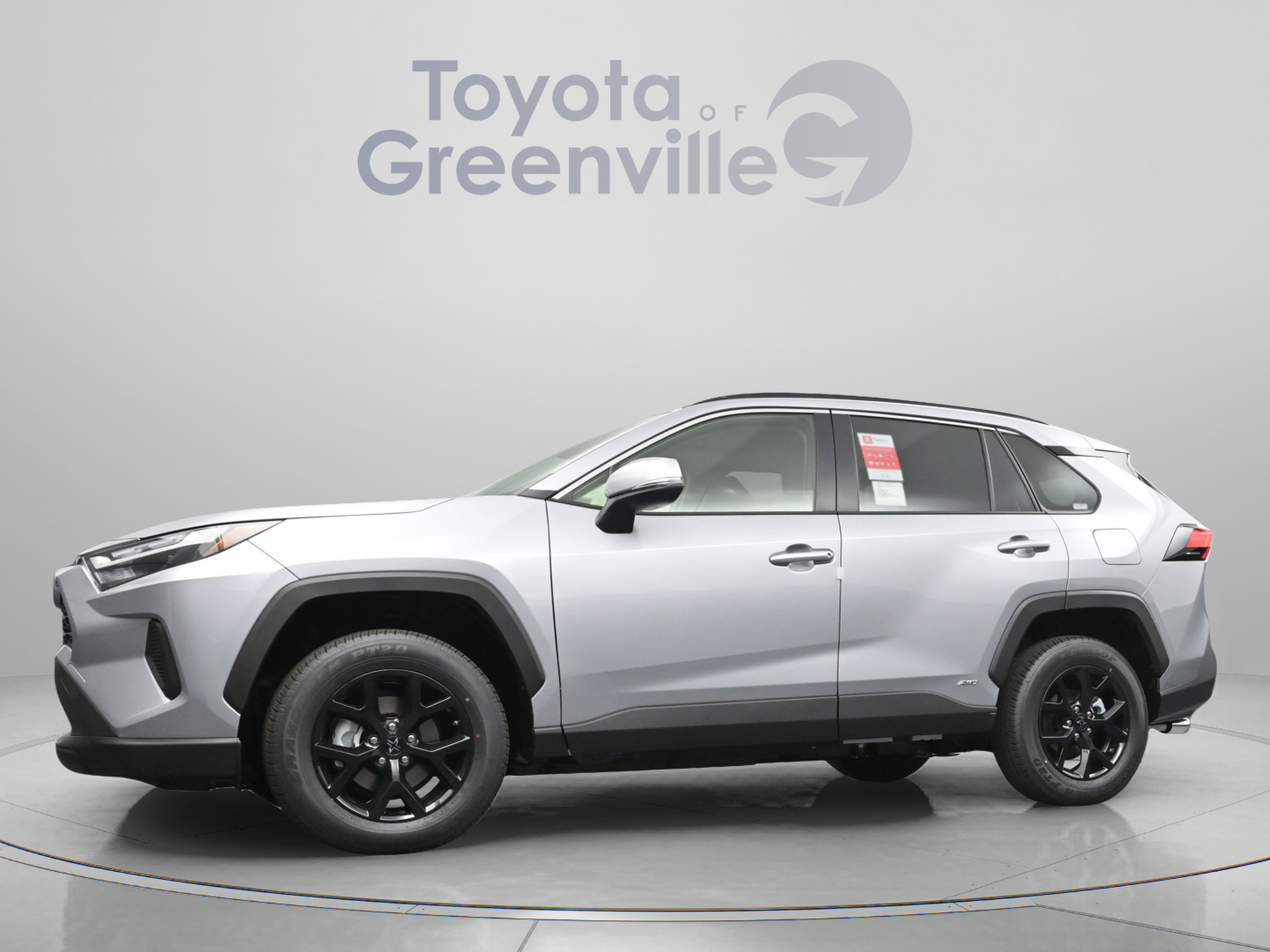 Used 2025 Toyota RAV4 Hybrid XLE SUV