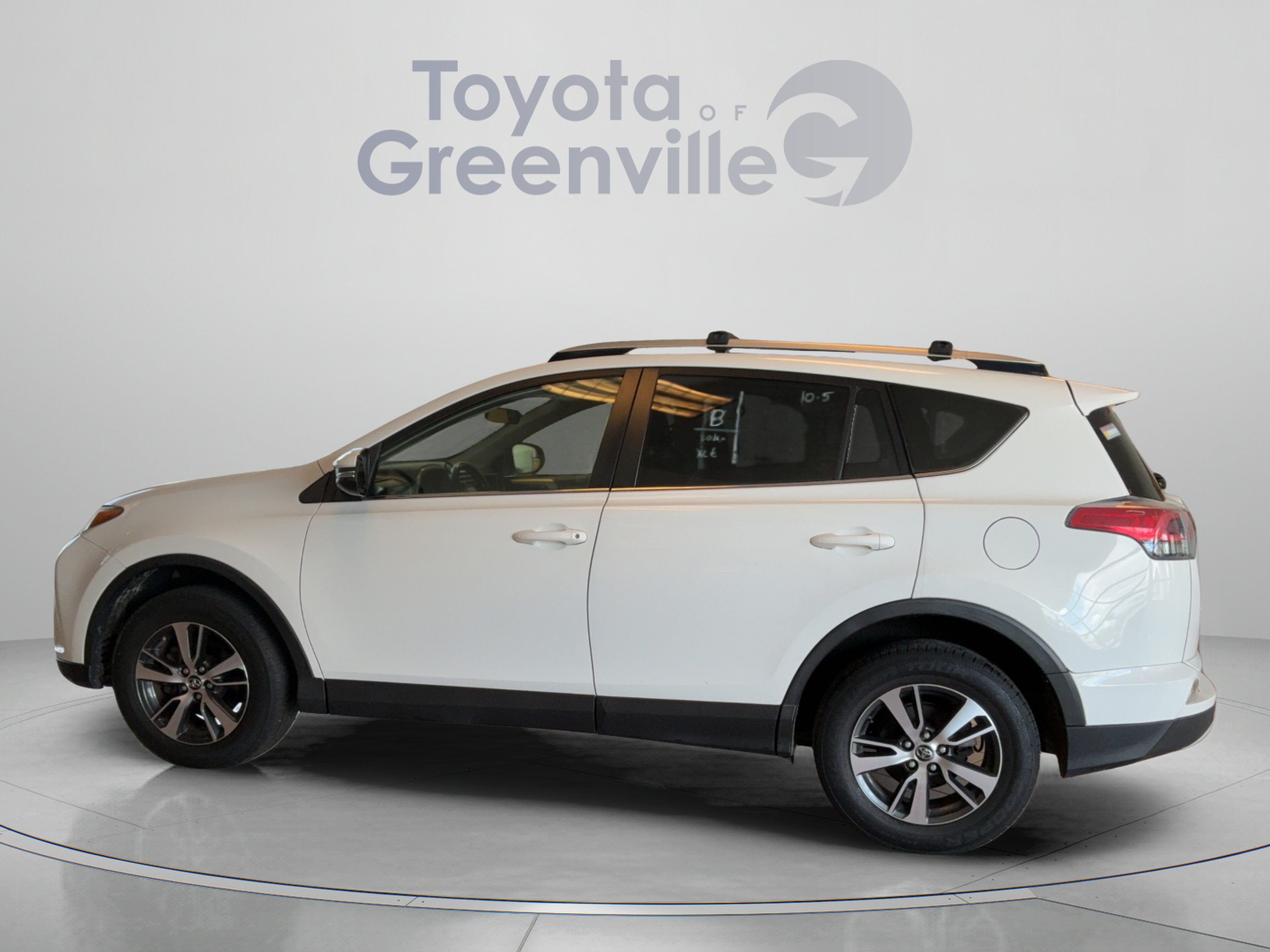 Used 2016 Toyota RAV4 XLE SUV