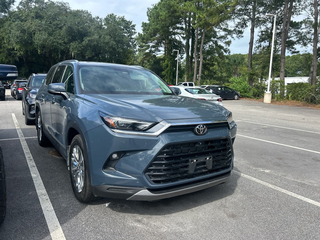 Used 2024 Toyota Grand Highlander Platinum SUV