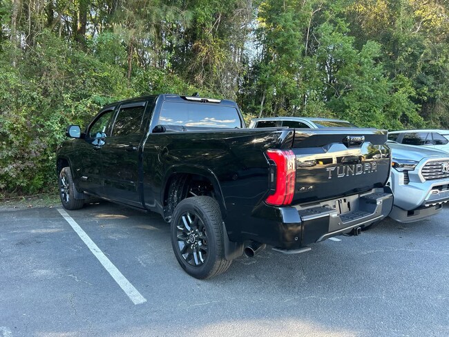 2022 Toyota Tundra Platinum Hybrid Pickup