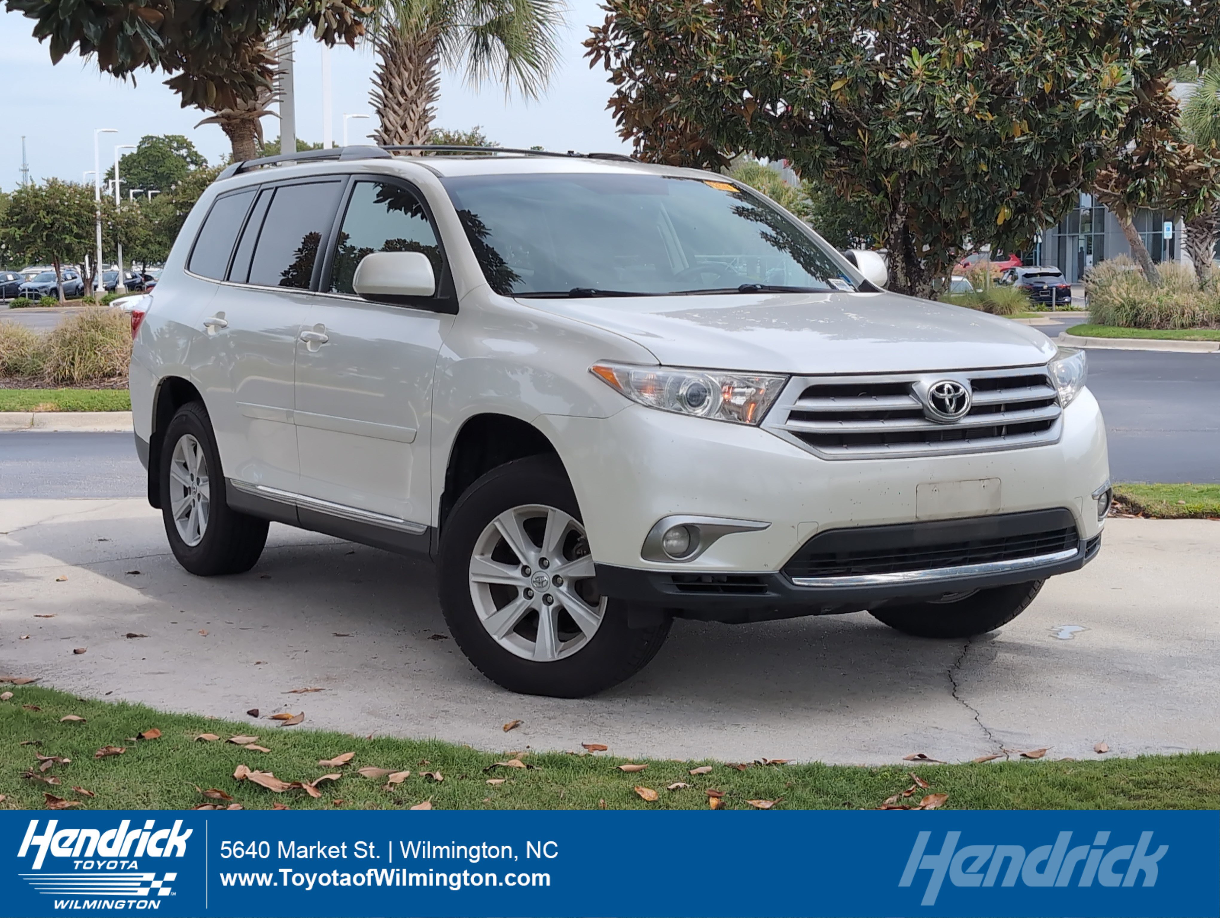 Used 2013 Toyota Highlander SE SUV