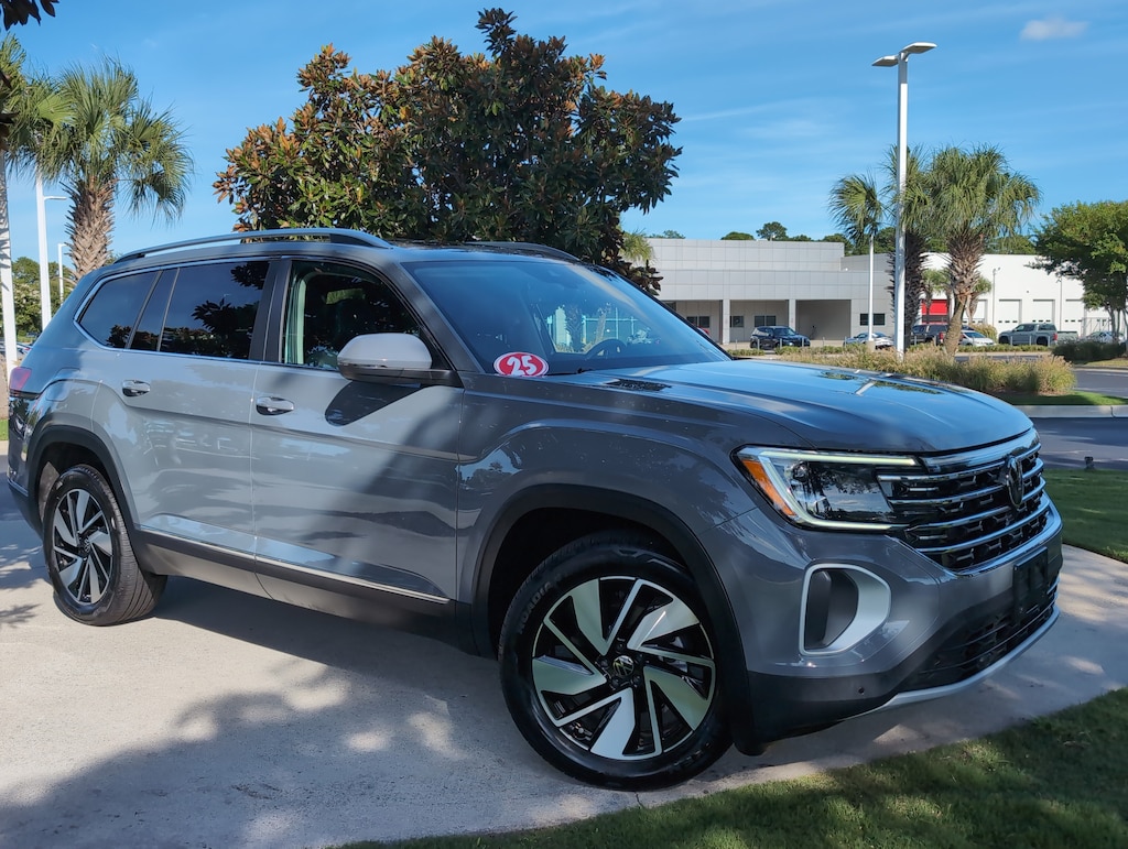 Used 2025 Volkswagen Atlas 2.0T SEL SUV
