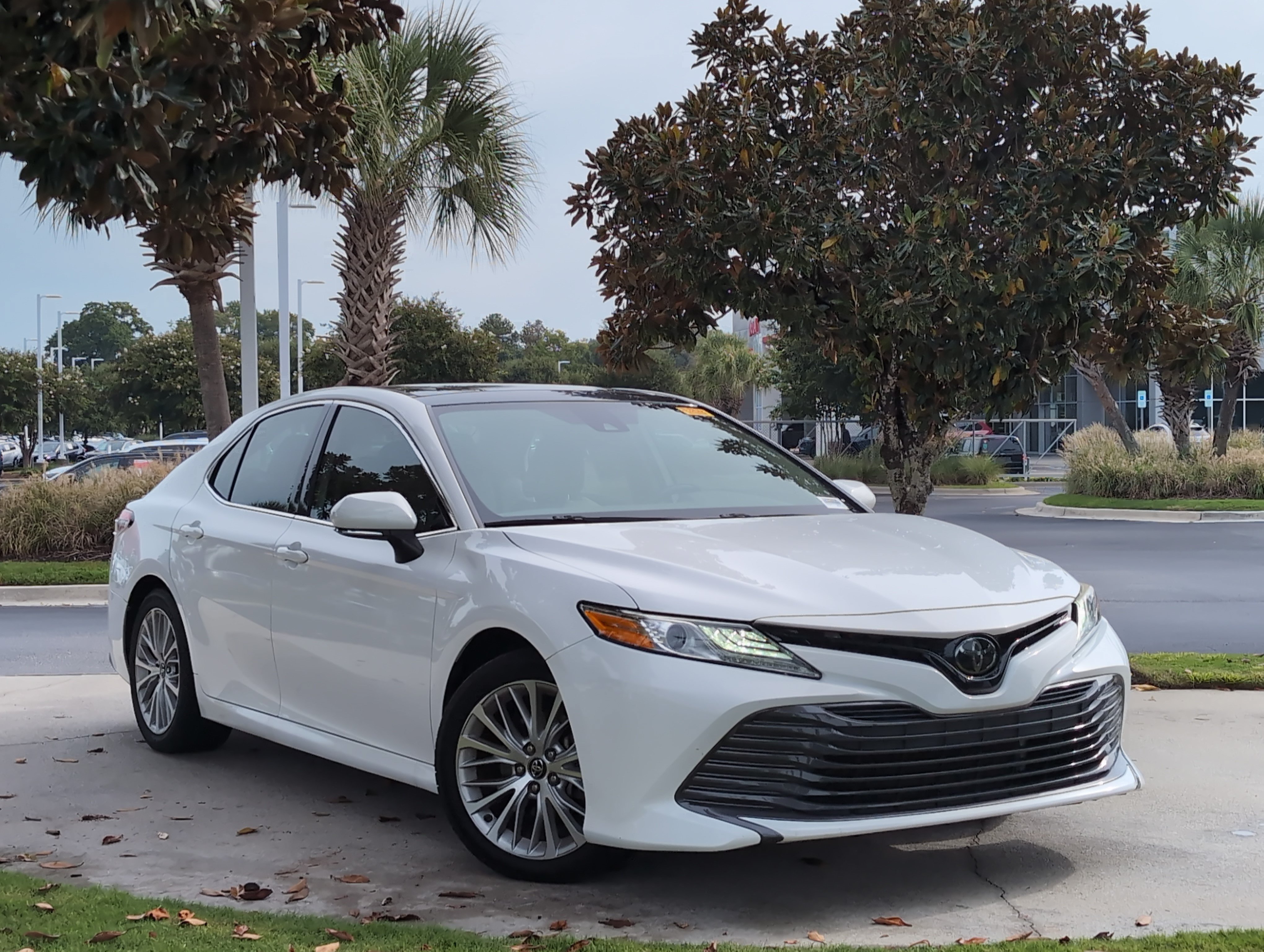 Used 2019 Toyota Camry XLE Sedan