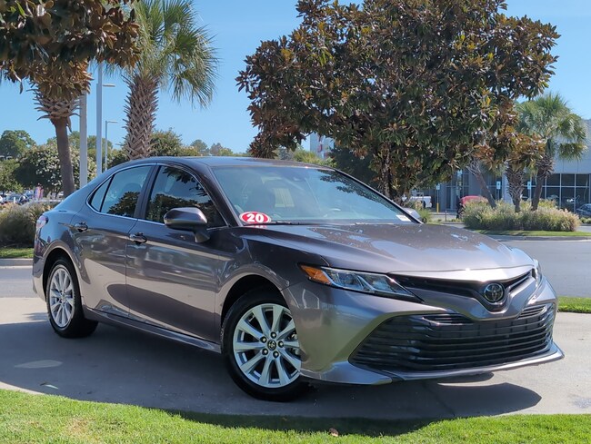 2020 Toyota Camry LE Sedan