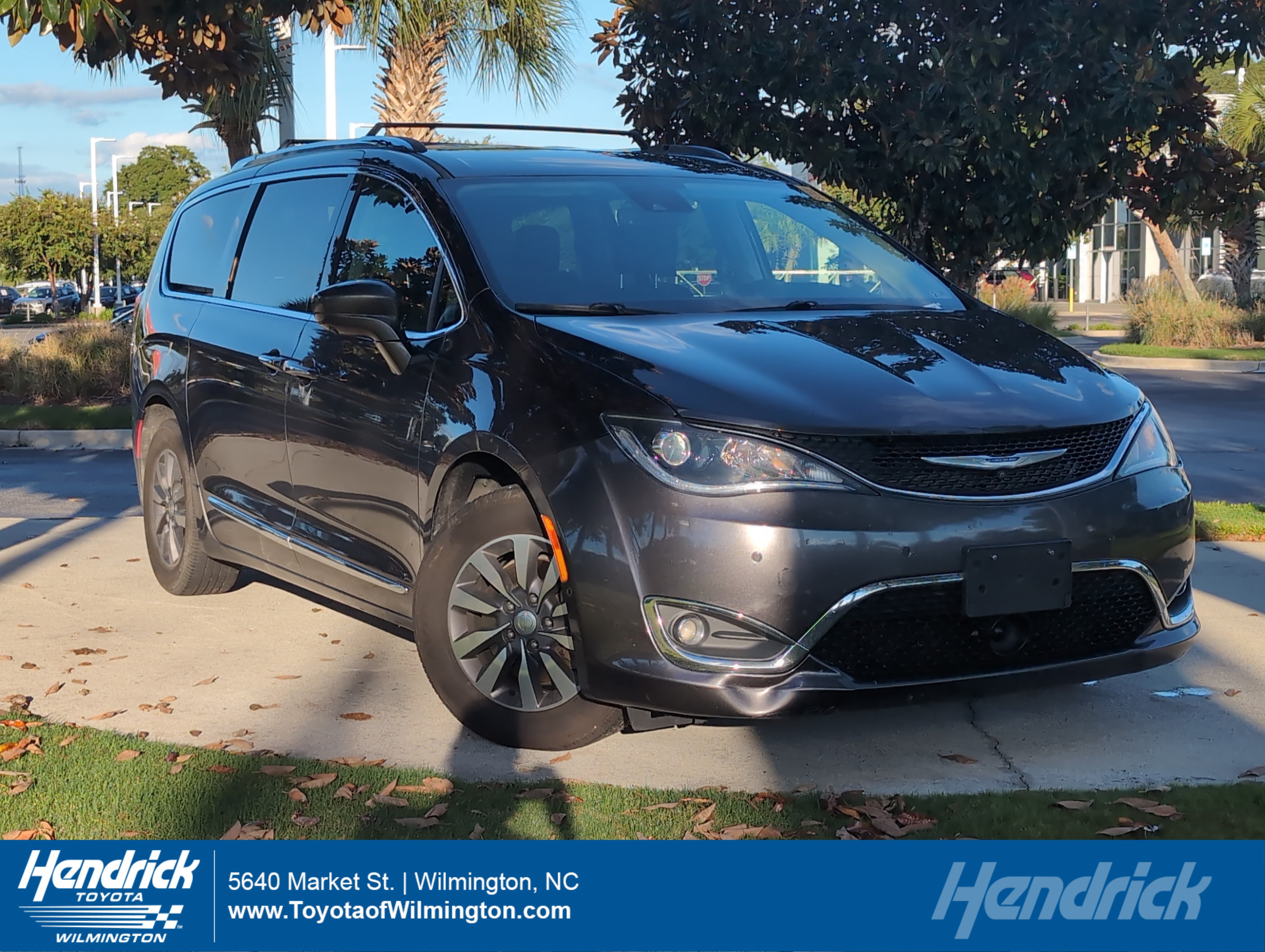  Chrysler Pacifica