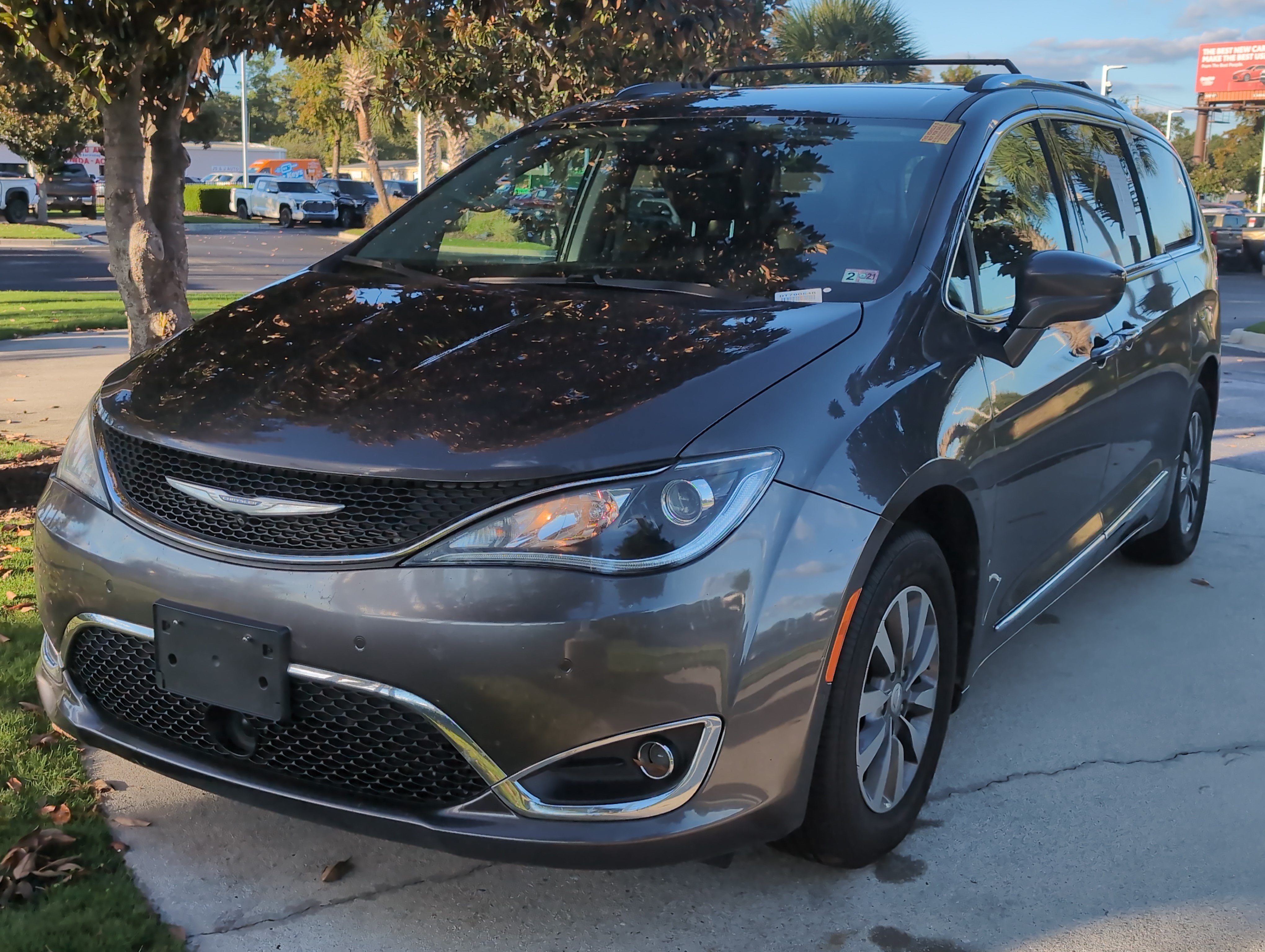 Used 2020 Chrysler Pacifica Touring L Plus Minivan