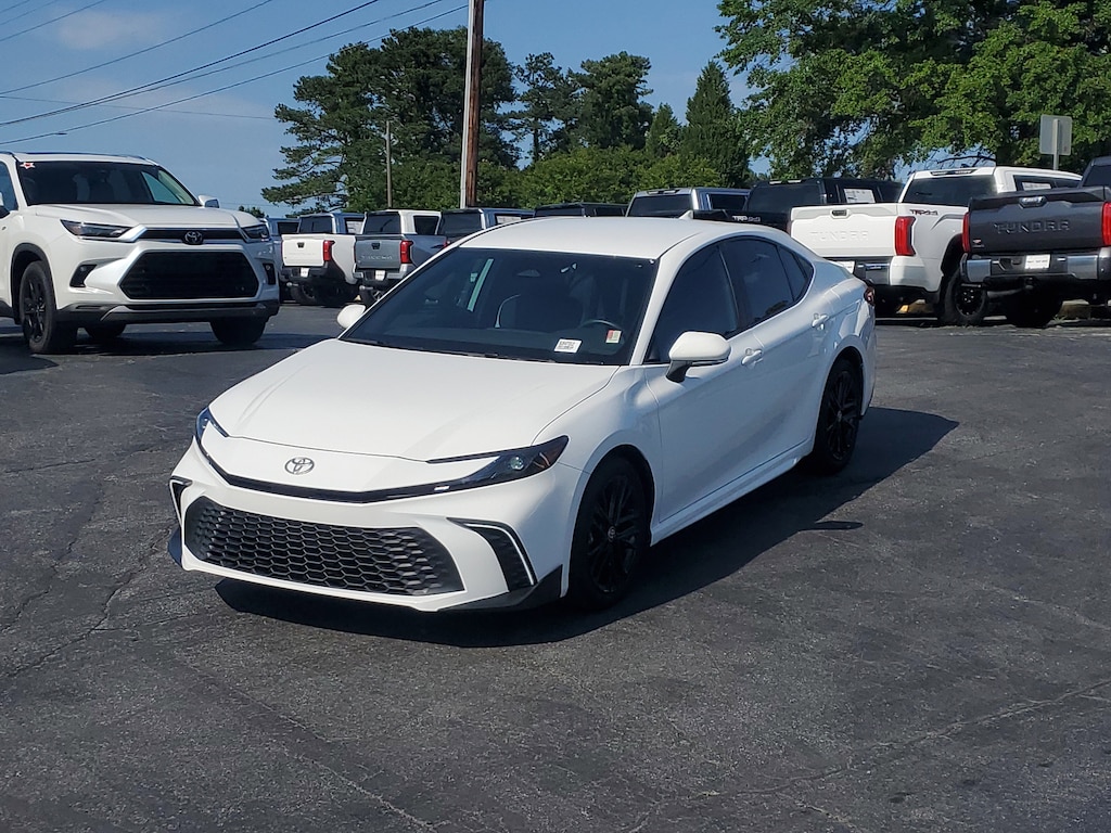Certified 2025 Toyota Camry SE SE