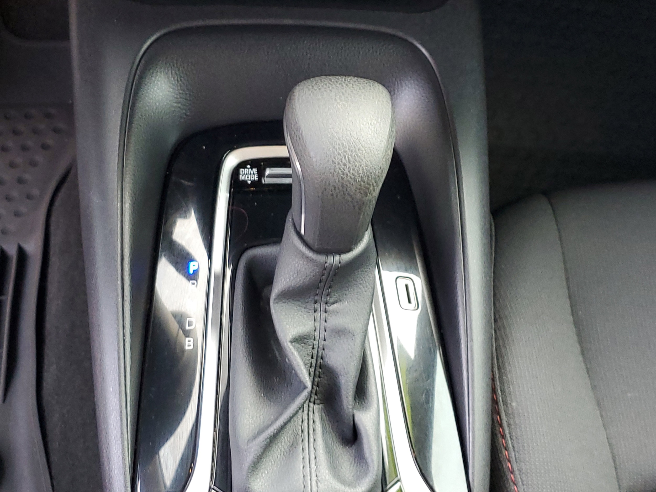 2024 Toyota Corolla SE - Photo 31