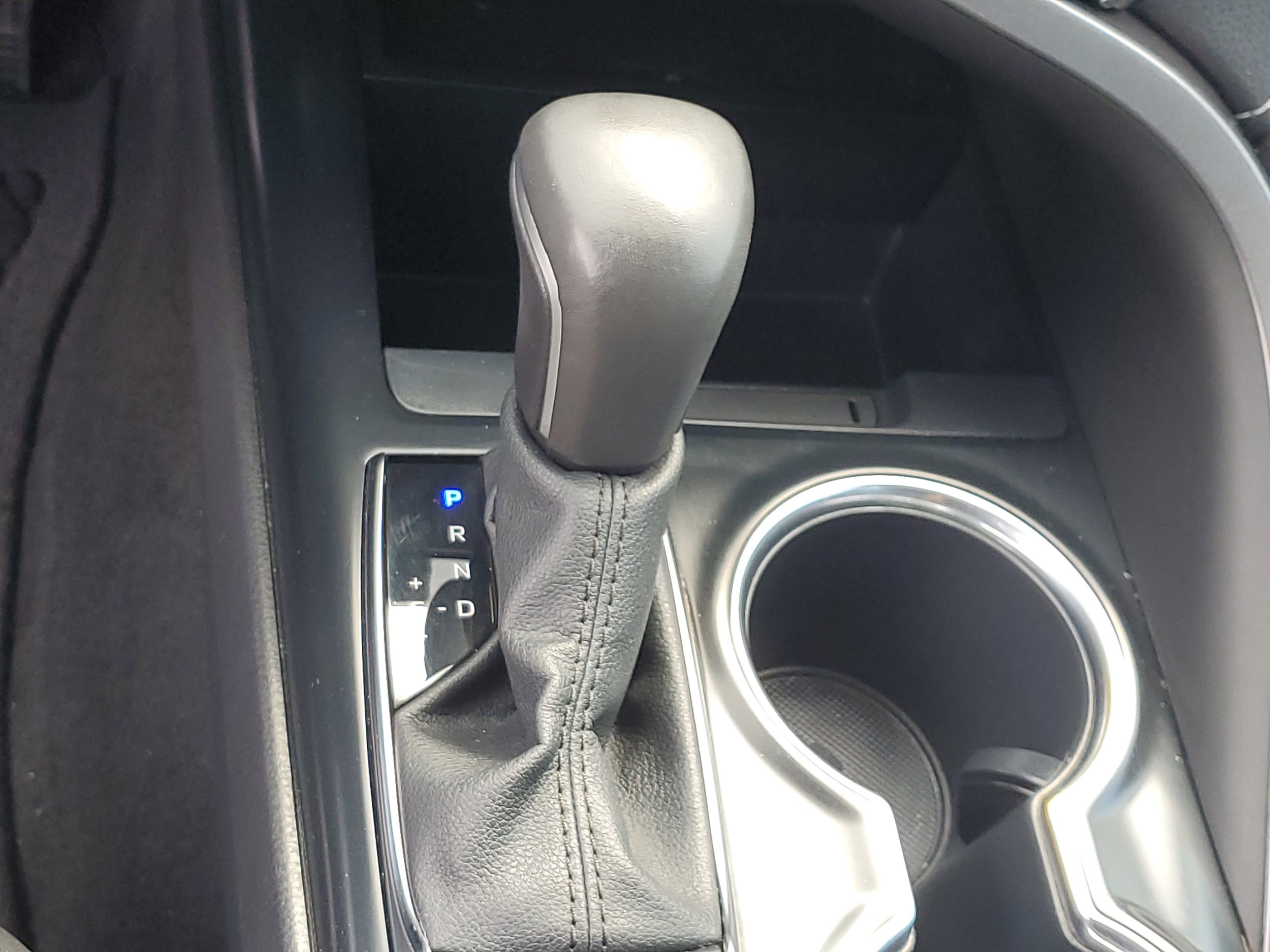 2020 Toyota Camry XSE - Photo 30