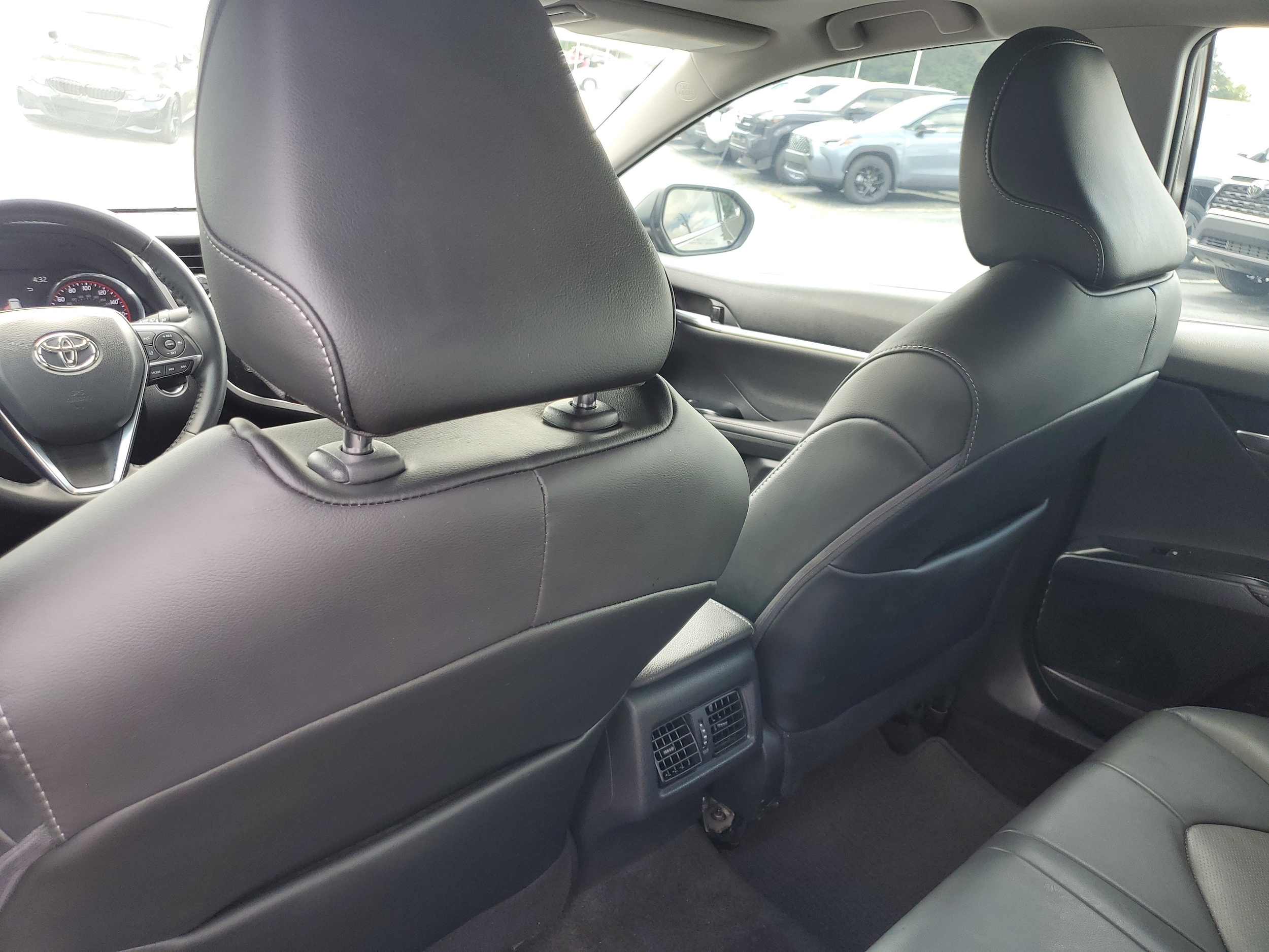 2020 Toyota Camry XSE - Photo 11