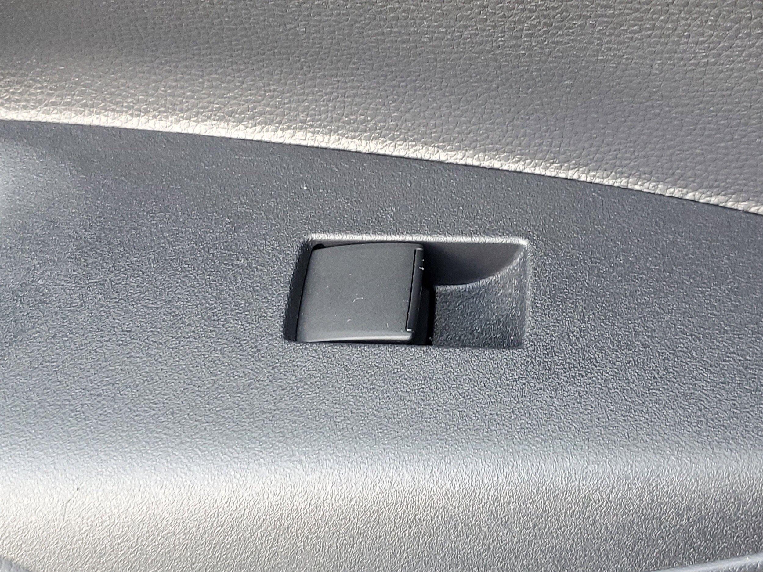 2024 Toyota Corolla SE - Photo 17