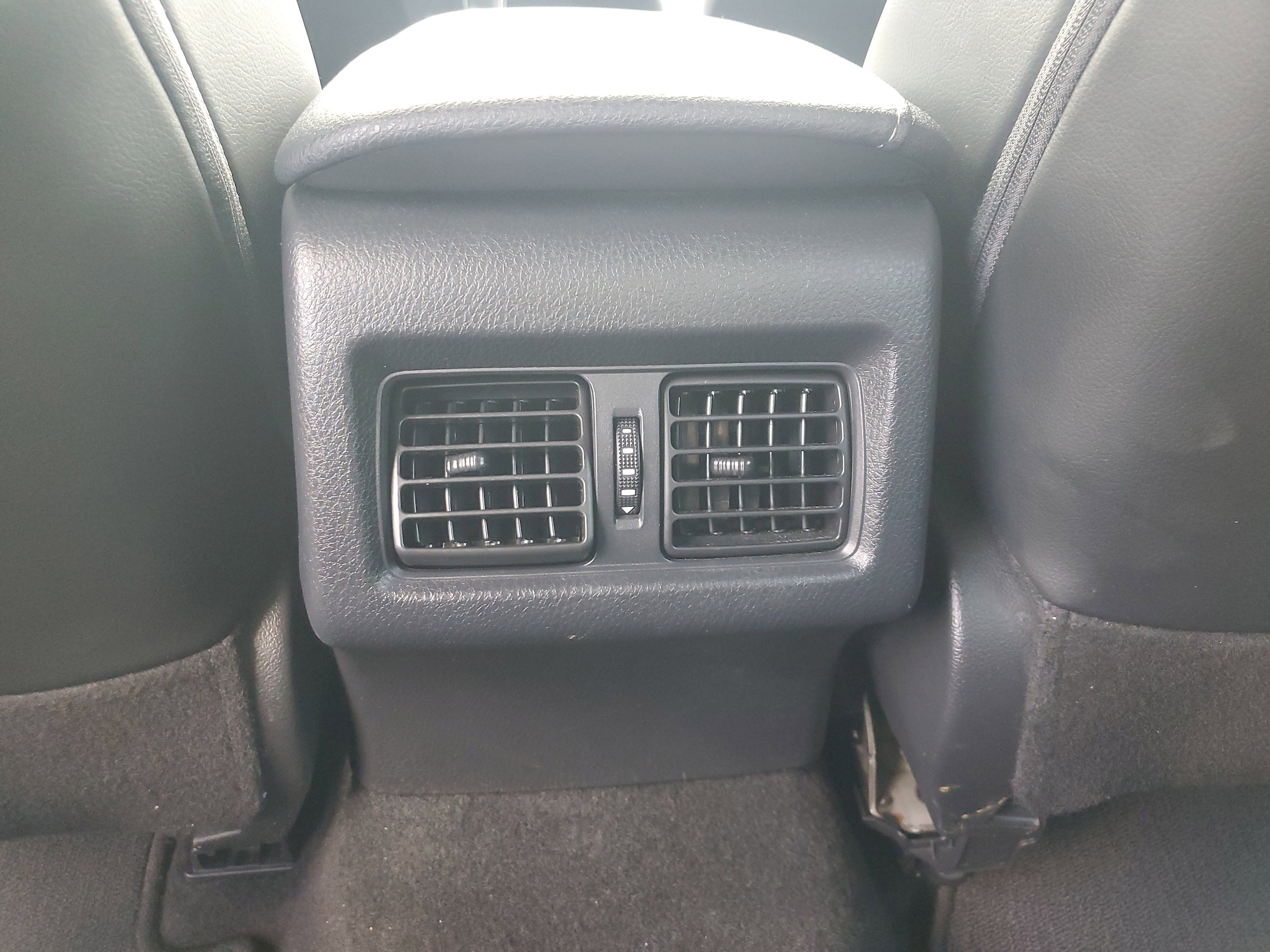 2020 Toyota Camry XSE - Photo 12