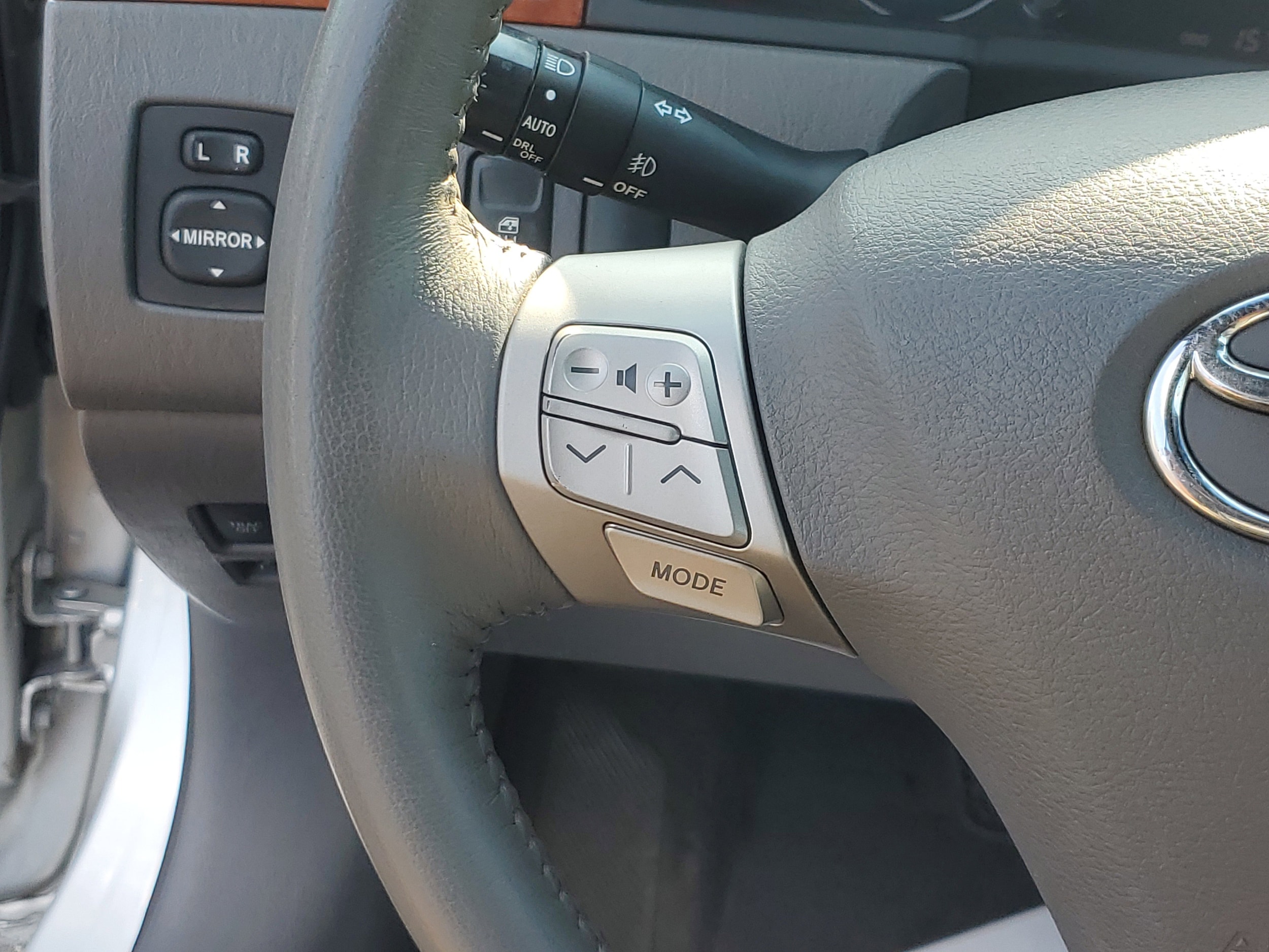 2008 Toyota Camry Solara SLE - Photo 24