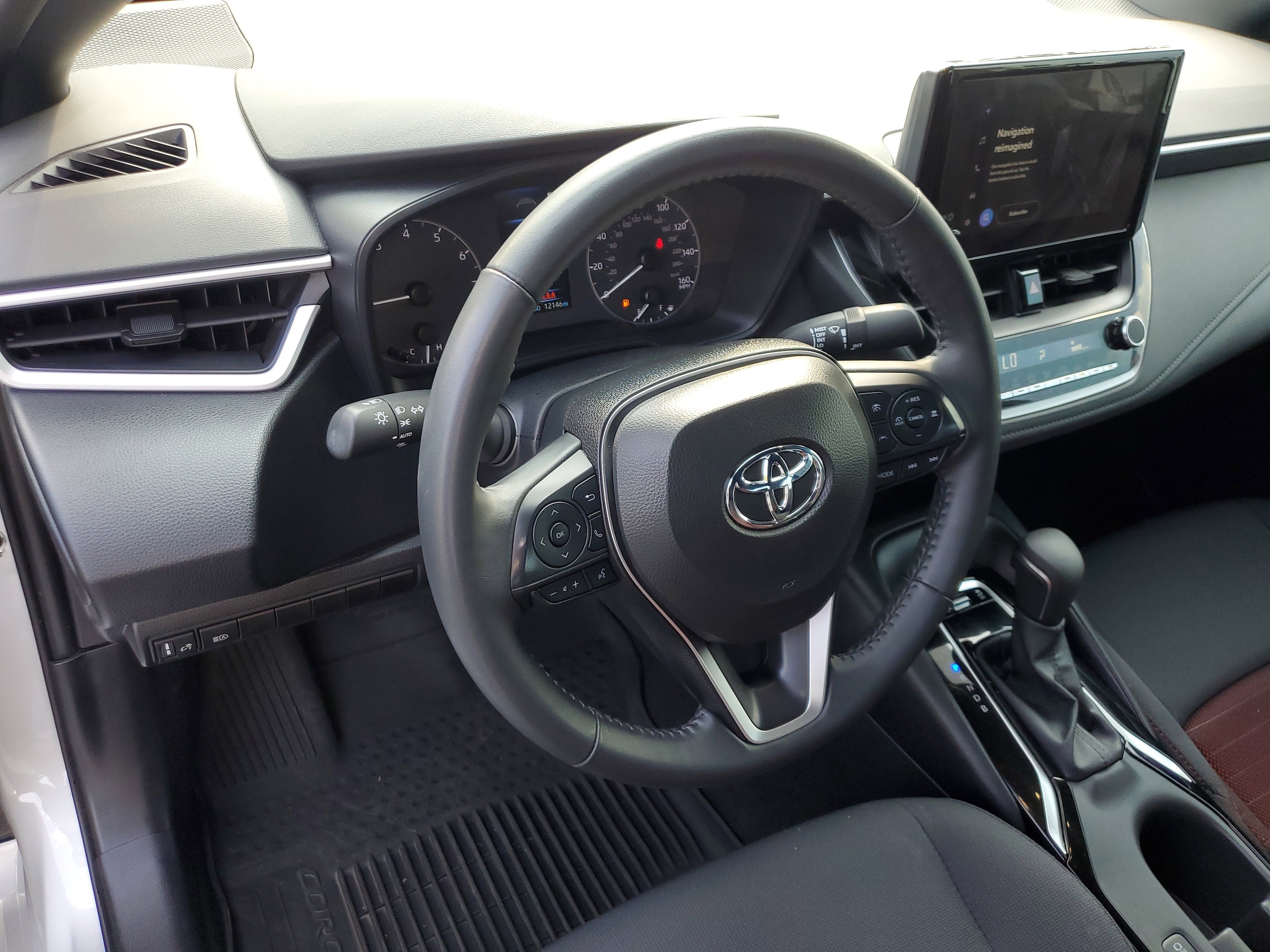 2024 Toyota Corolla SE - Photo 19