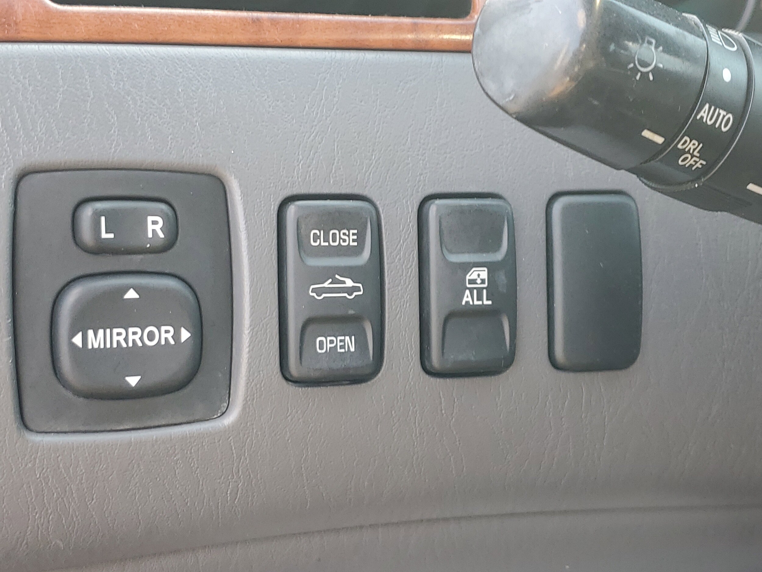 2008 Toyota Camry Solara SLE - Photo 21
