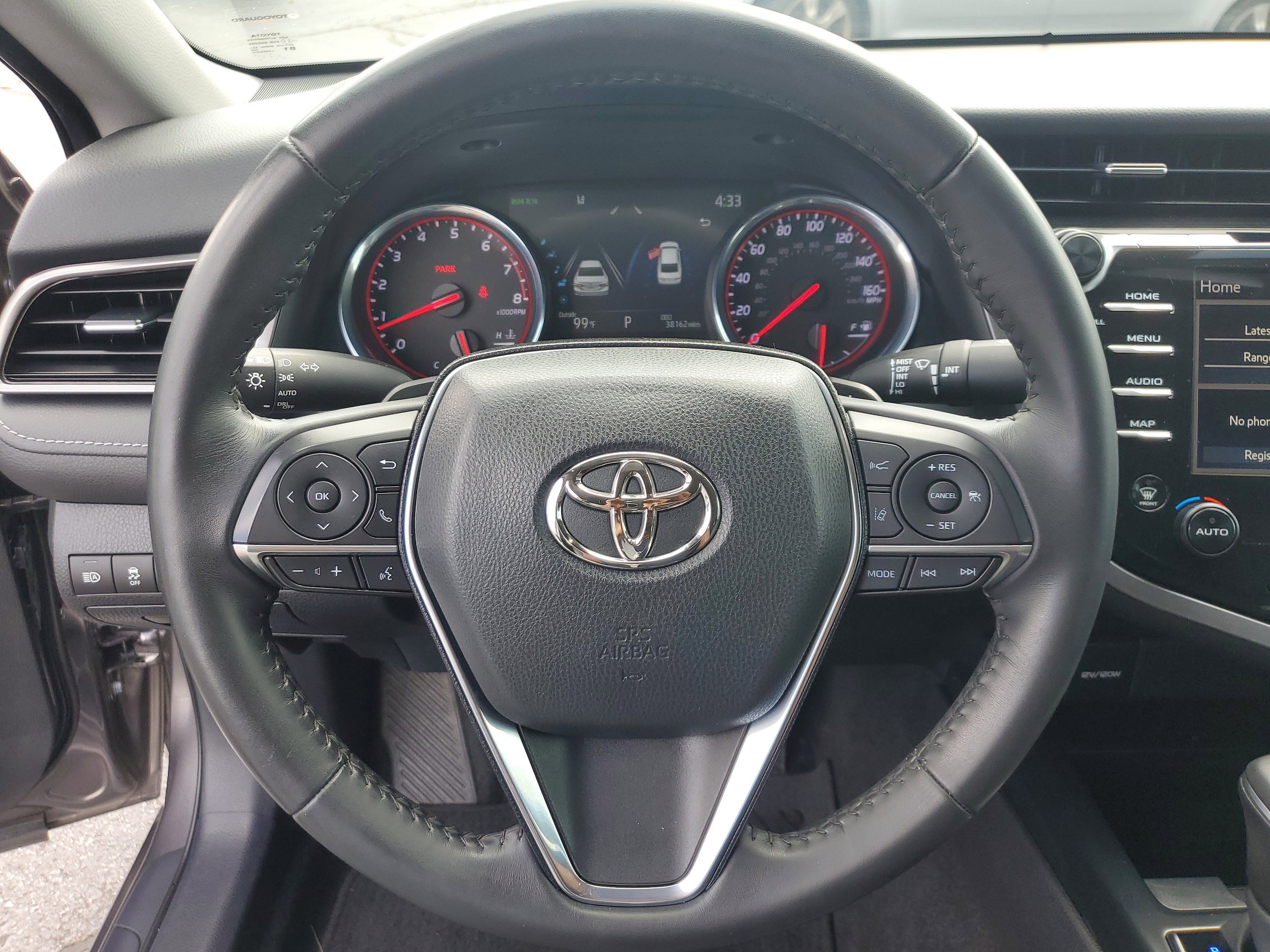 2020 Toyota Camry XSE - Photo 24