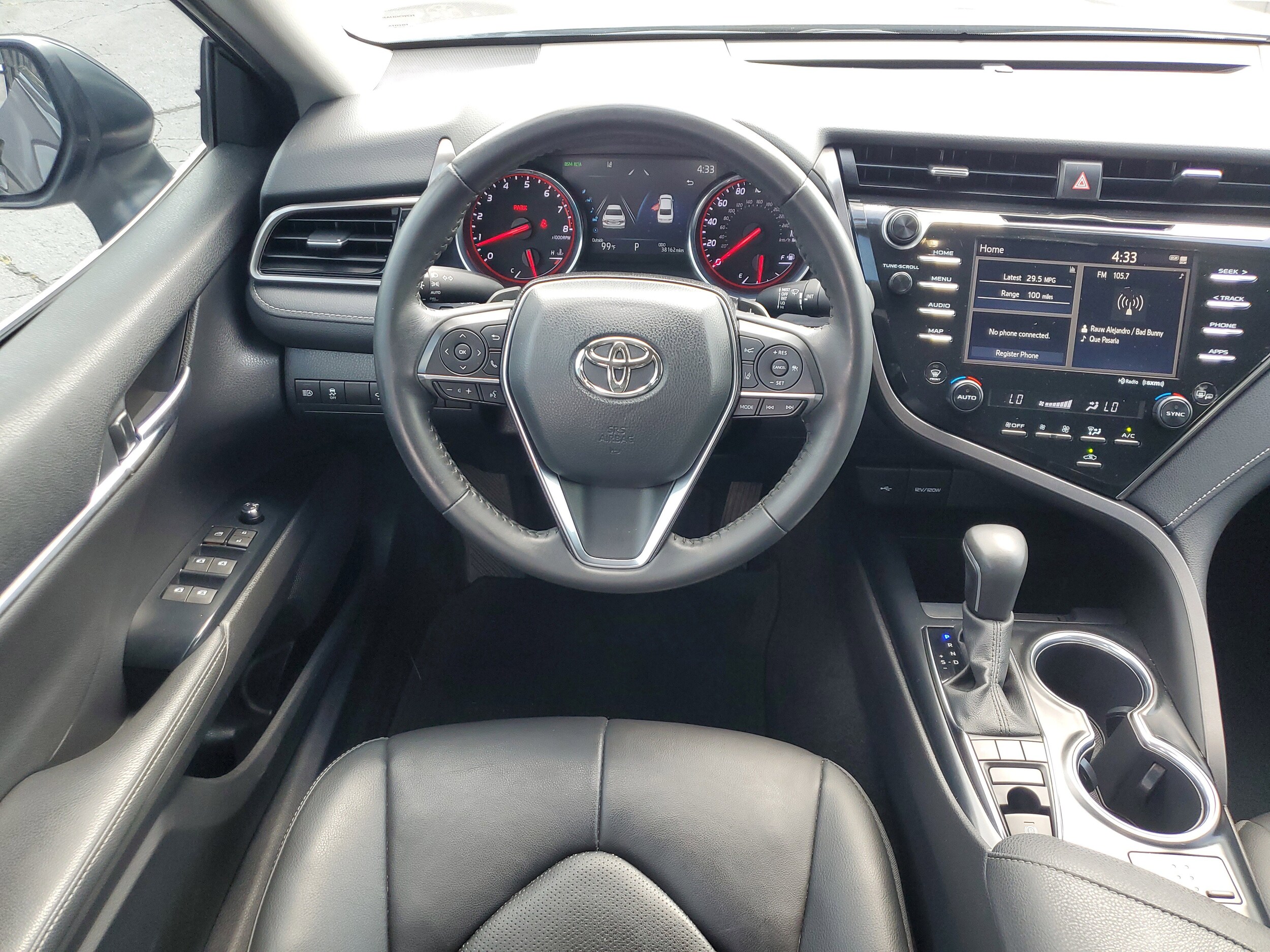 2020 Toyota Camry XSE - Photo 14
