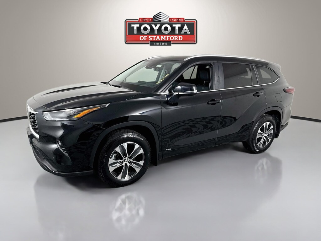 Certified 2026 Toyota Highlander Hybrid XLE SUV
