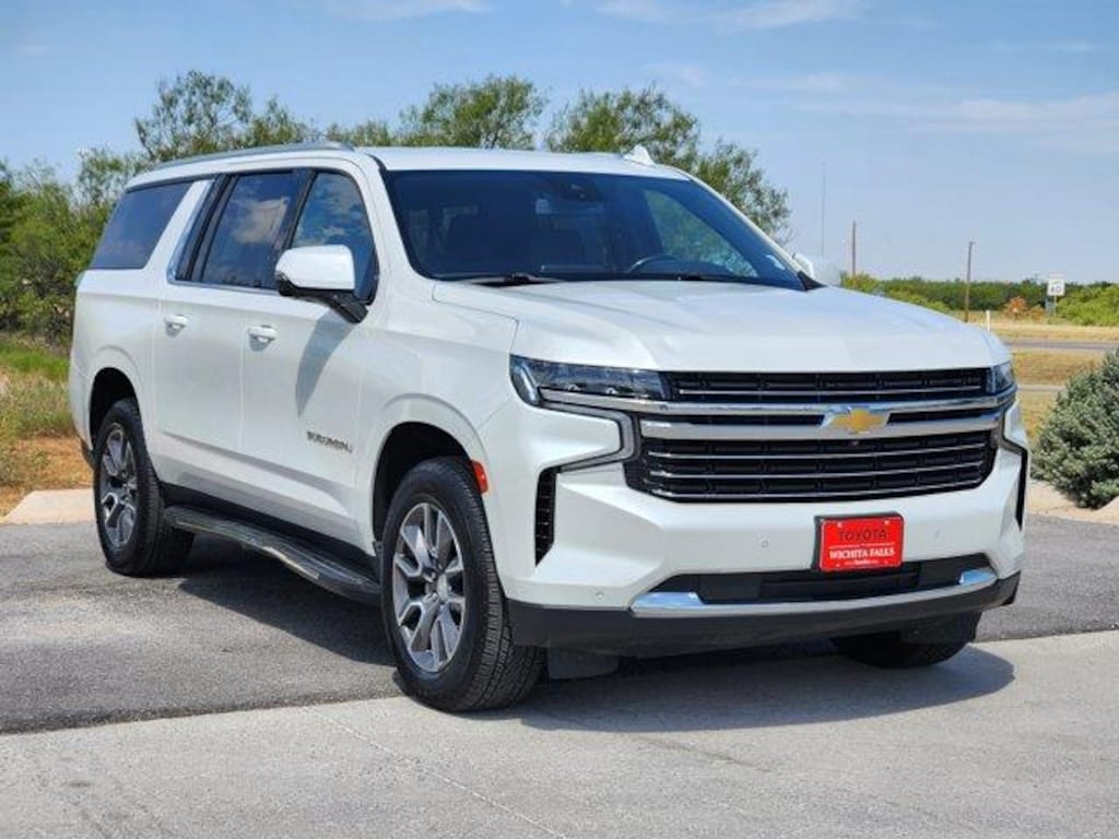 Used 2023 Chevrolet Suburban LT 4x4