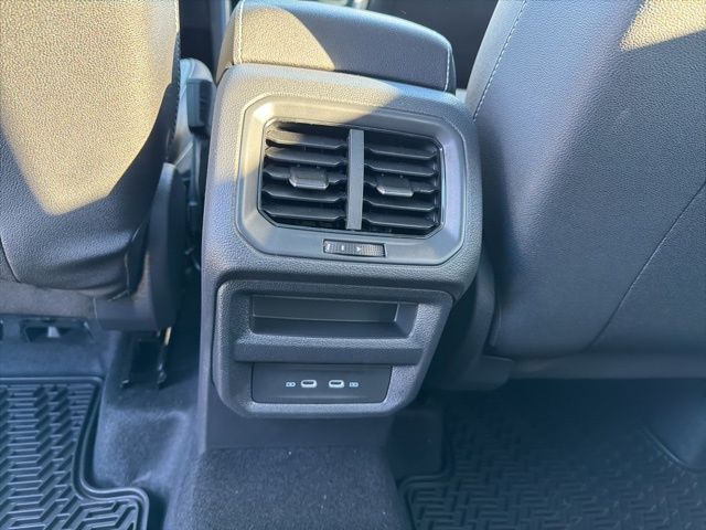 2026 Volkswagen Taos SEL - Photo 18