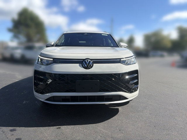New 2026 Volkswagen Tiguan SEL R-Line Turbo SUV