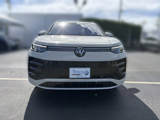 New 2026 Volkswagen Tiguan SEL R-Line Turbo SUV