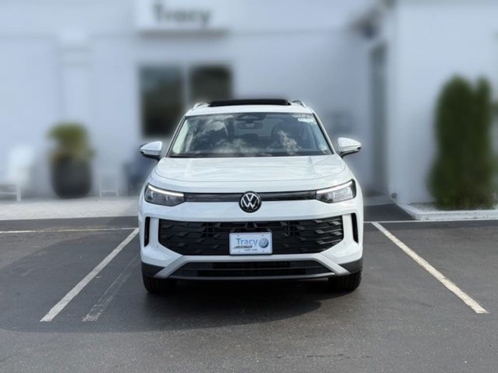 New 2026 Volkswagen Tiguan SE SUV