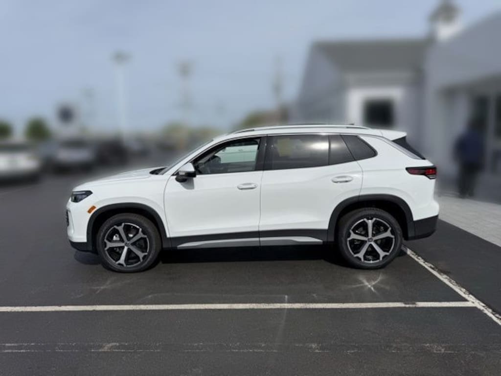 New 2026 Volkswagen Tiguan SE SUV