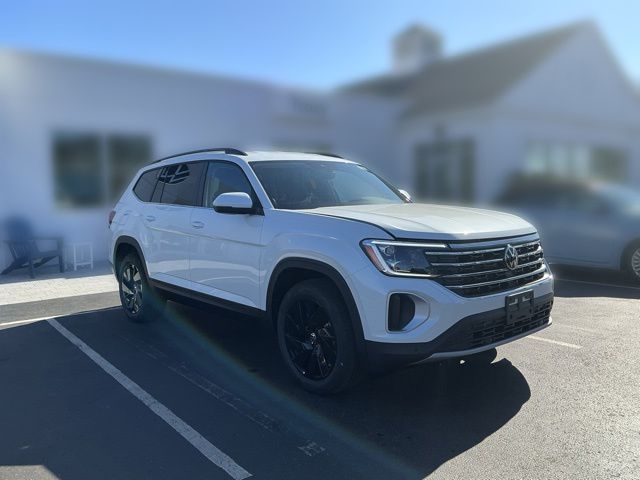 New 2026 Volkswagen Atlas SE w/Technology SUV for sale in Hyannis, MA