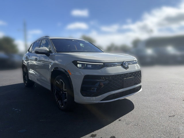 New 2026 Volkswagen Tiguan SEL R-Line Turbo SUV