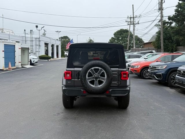2020 Jeep Wrangler Unlimited Sahara - Photo 6