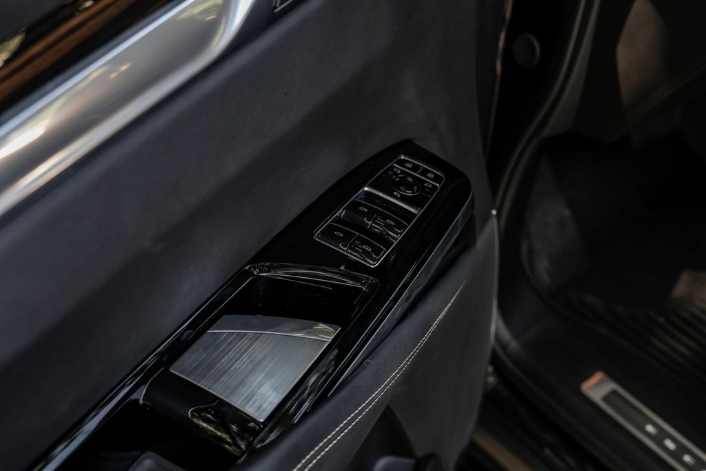 2025 Cadillac Escalade Premium Luxury - Photo 62