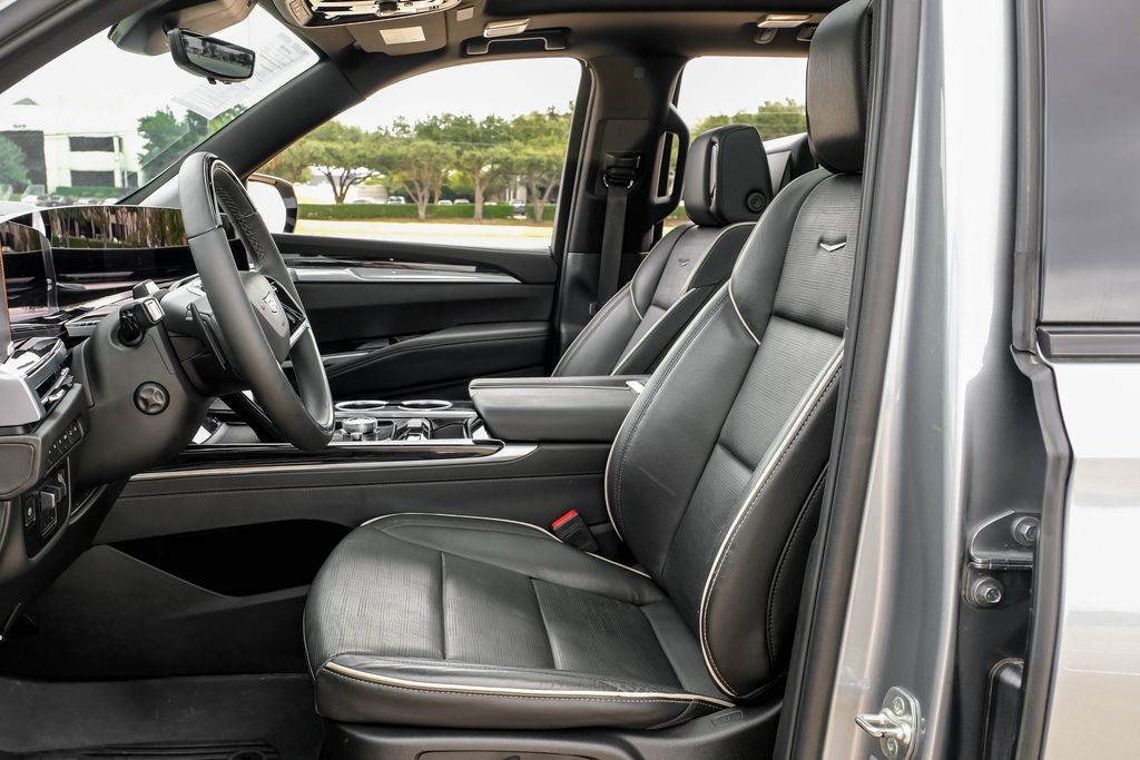 Used 2025 Cadillac Escalade Sport SUV