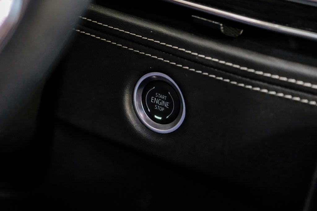2025 Cadillac Escalade Premium Luxury - Photo 23