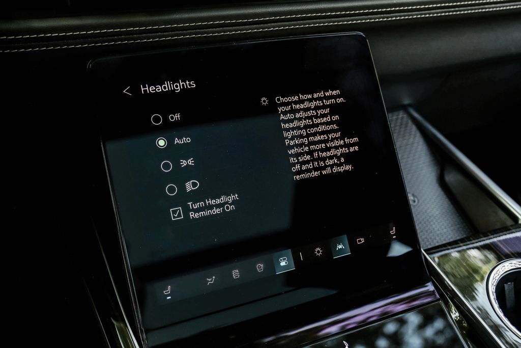 2025 Cadillac Escalade Premium Luxury - Photo 40