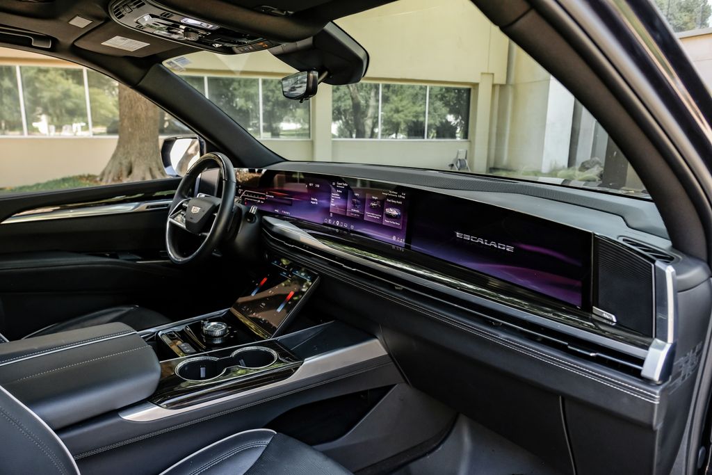 2025 Cadillac Escalade Premium Luxury - Photo 15