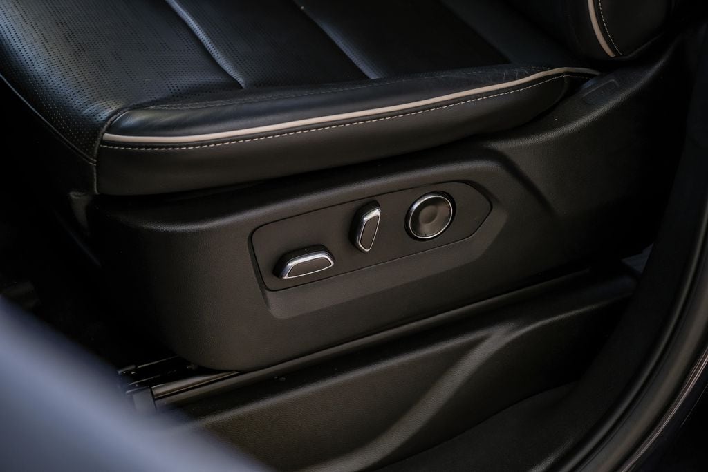 2025 Cadillac Escalade Premium Luxury - Photo 48
