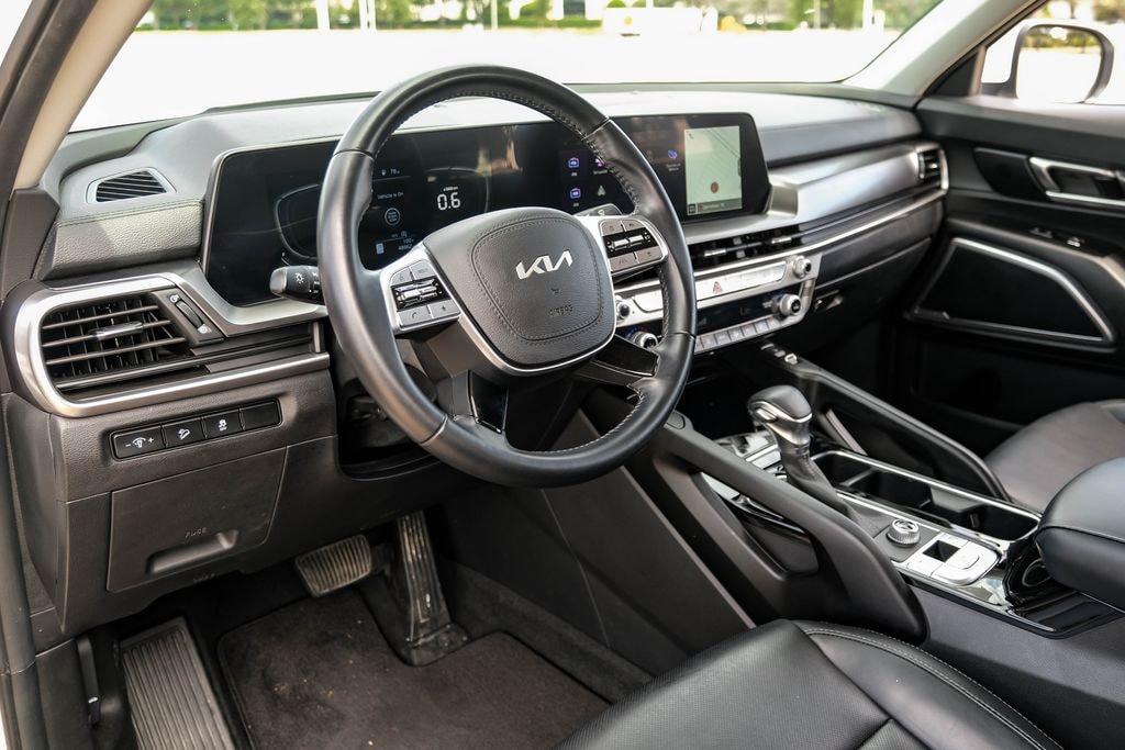 Used 2024 Kia Telluride S SUV