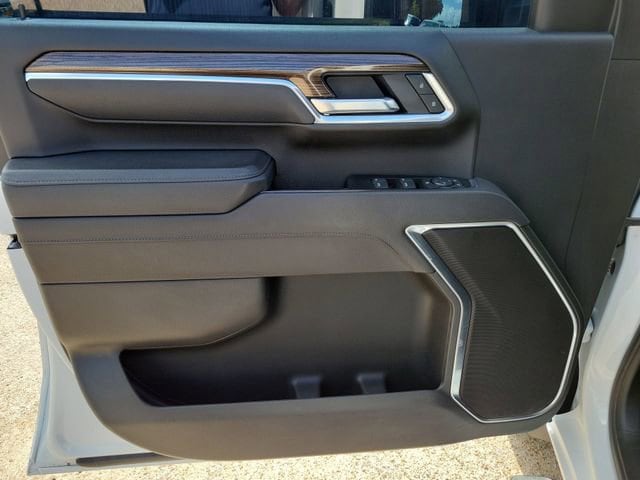 2025 Chevrolet Silverado 2500HD LT - Photo 22