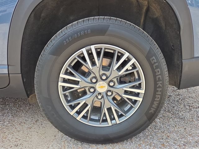 2024 Chevrolet Traverse LS - Photo 32