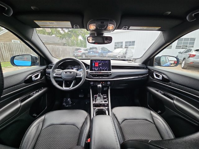 2026 Jeep Compass Latitude Altitude - Photo 11