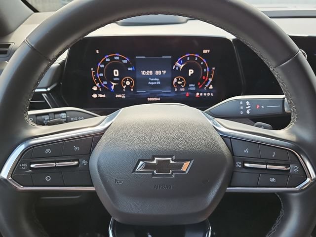 2025 Chevrolet Suburban Z71 - Photo 12
