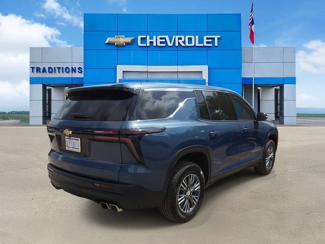 2024 Chevrolet Traverse LS - Photo 8
