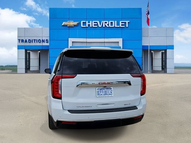 2023 GMC Yukon SLT - Photo 8