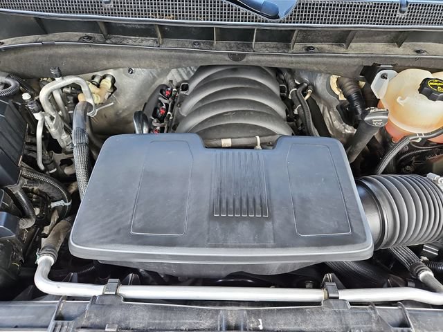 2025 Chevrolet Suburban Z71 - Photo 30