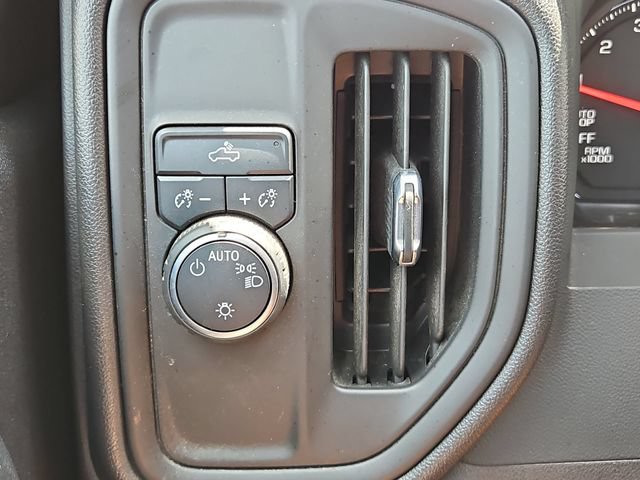 2024 Chevrolet Silverado 1500 Custom - Photo 19